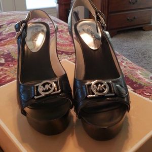 Michael Kors Charm Sling heels/wedge/dress shoes